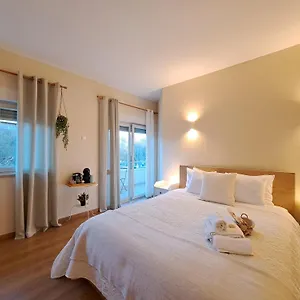 Prana Guesthouse, Yoga & Ayurveda Portugal
